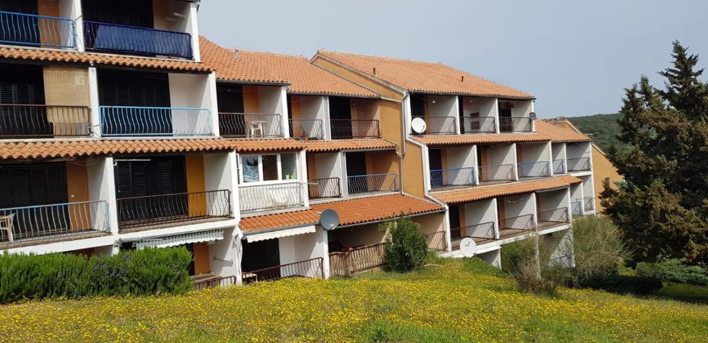 Budova, v ktorej sa apartmán nachádza