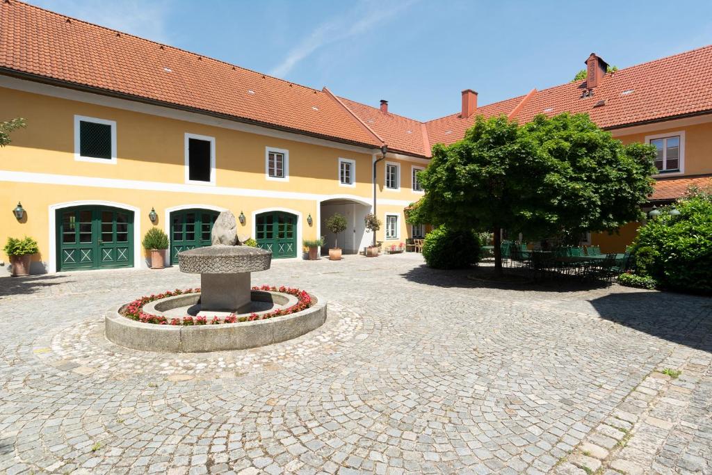 Edificio in cui si trova la locanda