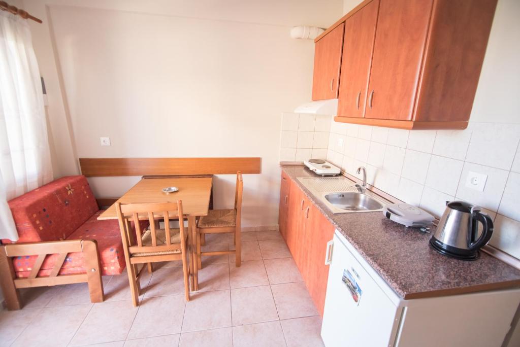 Kuchnia lub aneks kuchenny w obiekcie acquablue apartments