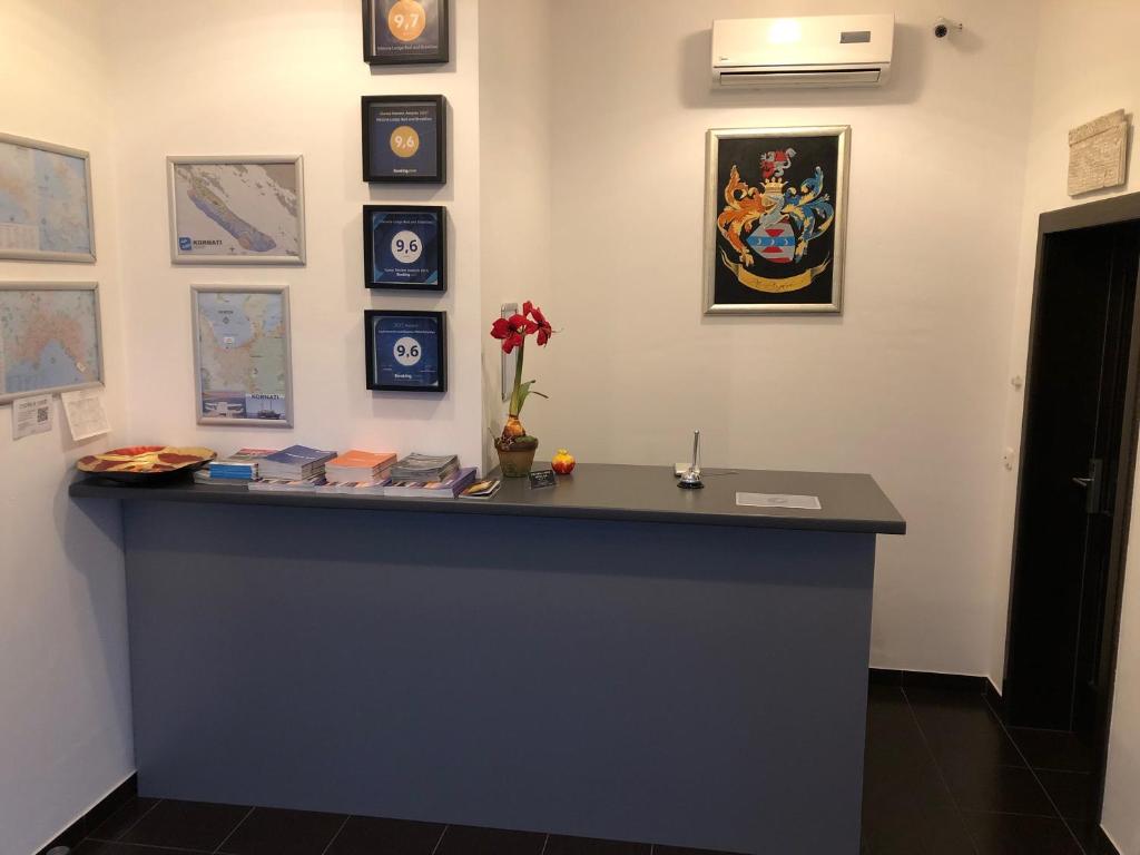 Viktoria Lodge Bed and Breakfast - 16