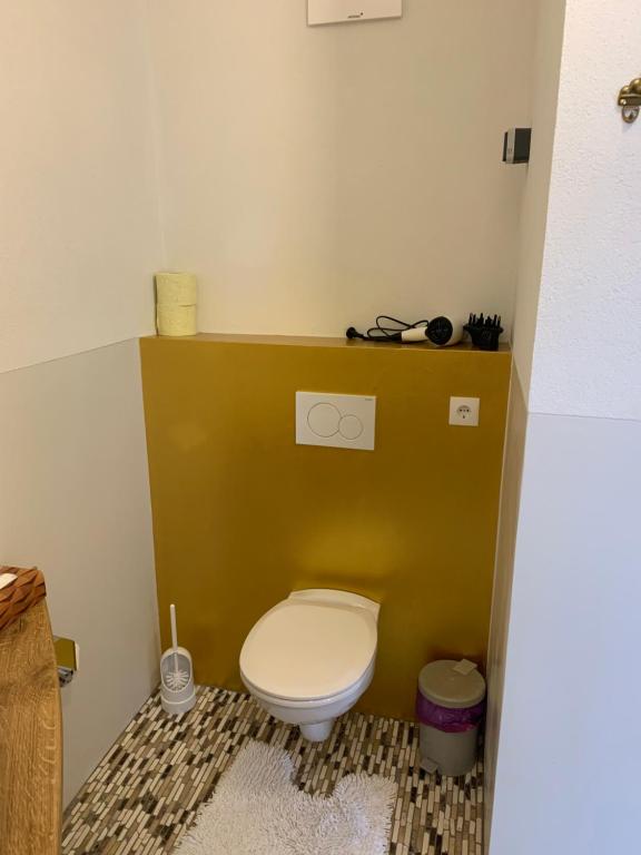 Bilik mandi di Stockers kleines Dorfhotel