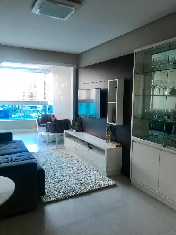  Quarto Domiciliar Praia e Clube VIP