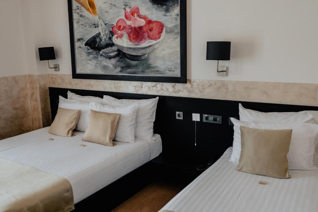 Garni Hotel Zen free parking - Resim 44