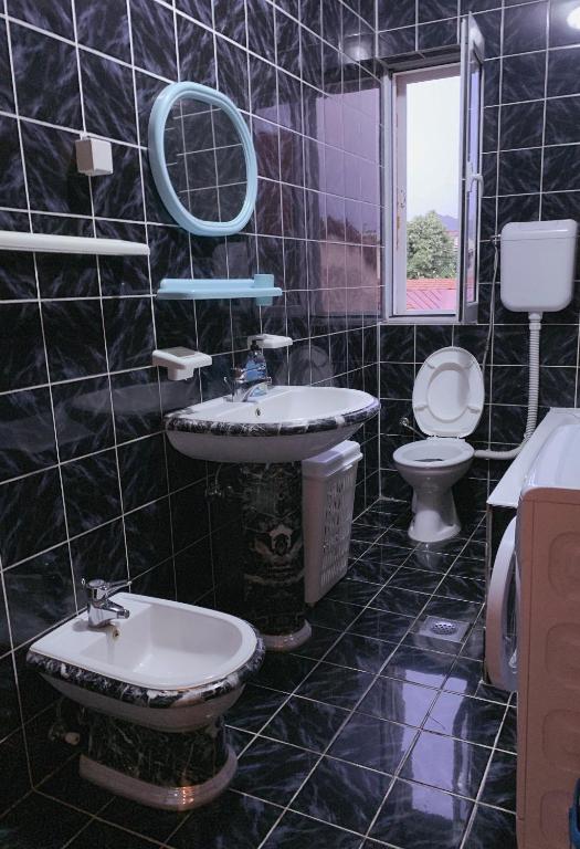 Hostel Holiday Cetinje - Single Room