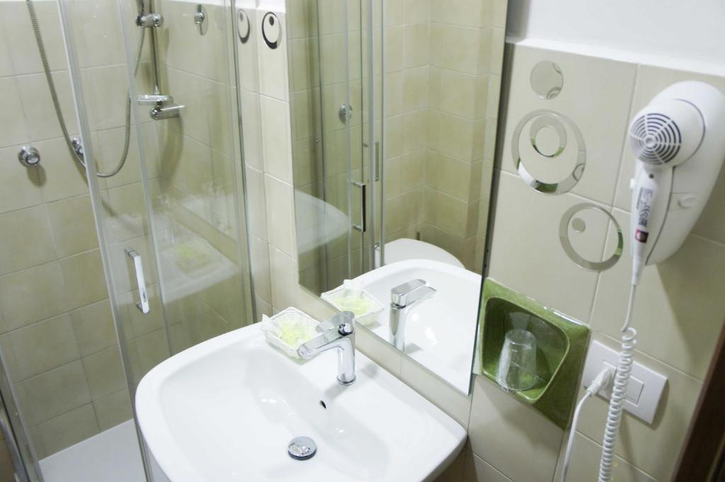 Koupelna v ubytování Albergo D'Onofrio