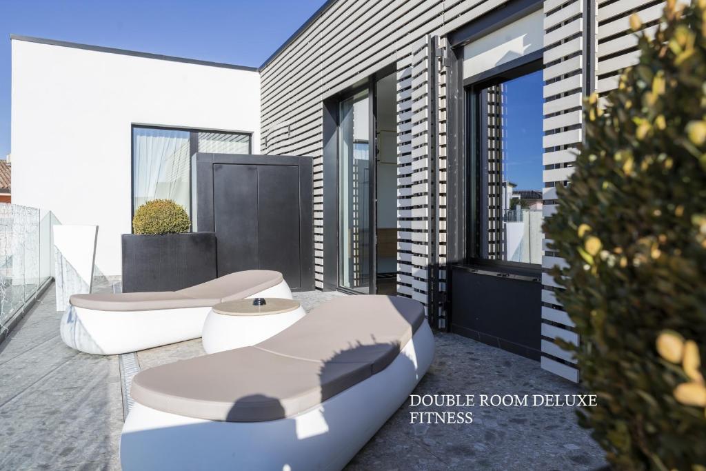 MaisonMe Boutique Hotel - 湖景豪华健身双人间 - 带露台