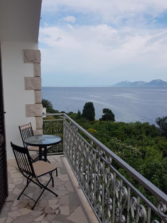 Gallery image of Apartments Ivanka in Sućuraj