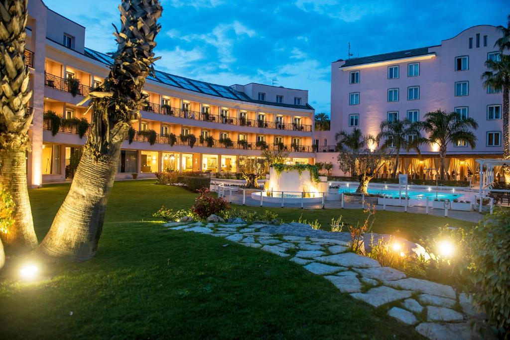 Zahrada ubytování Hotel Isola Sacra Rome Airport