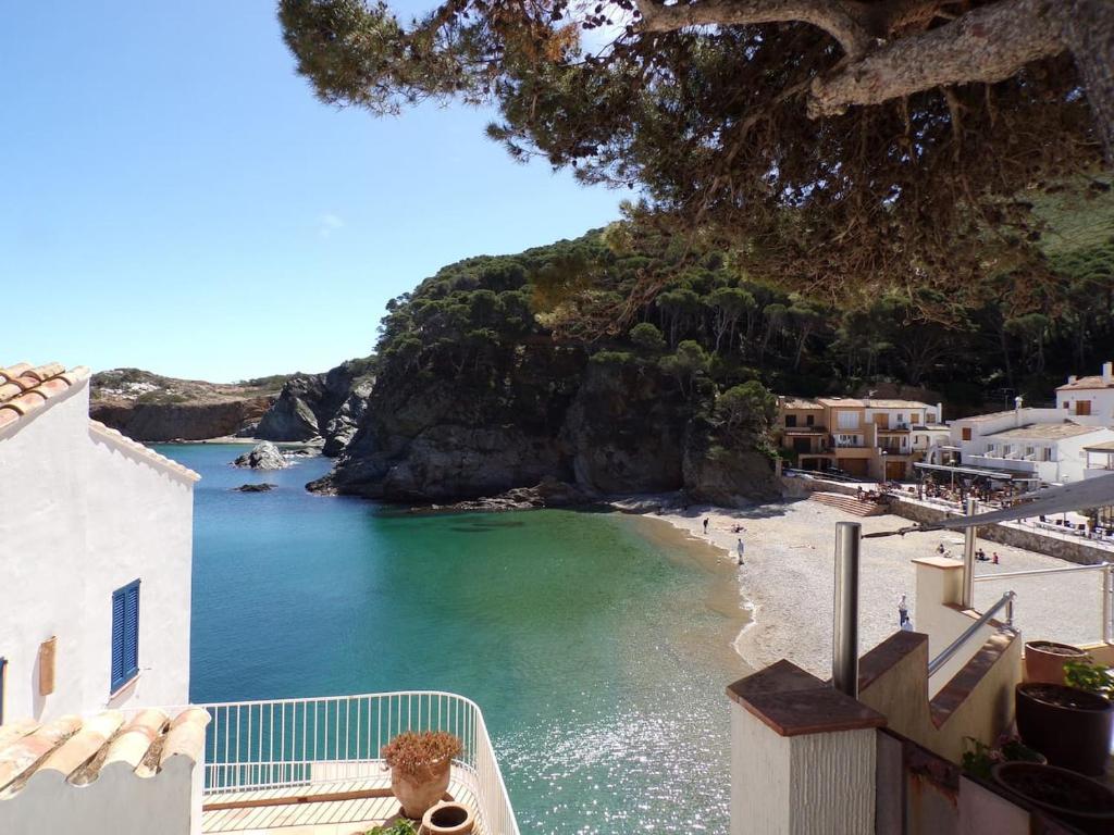 Antiga Casa de Pescadors a tocar de la platja B-17, Begur ...