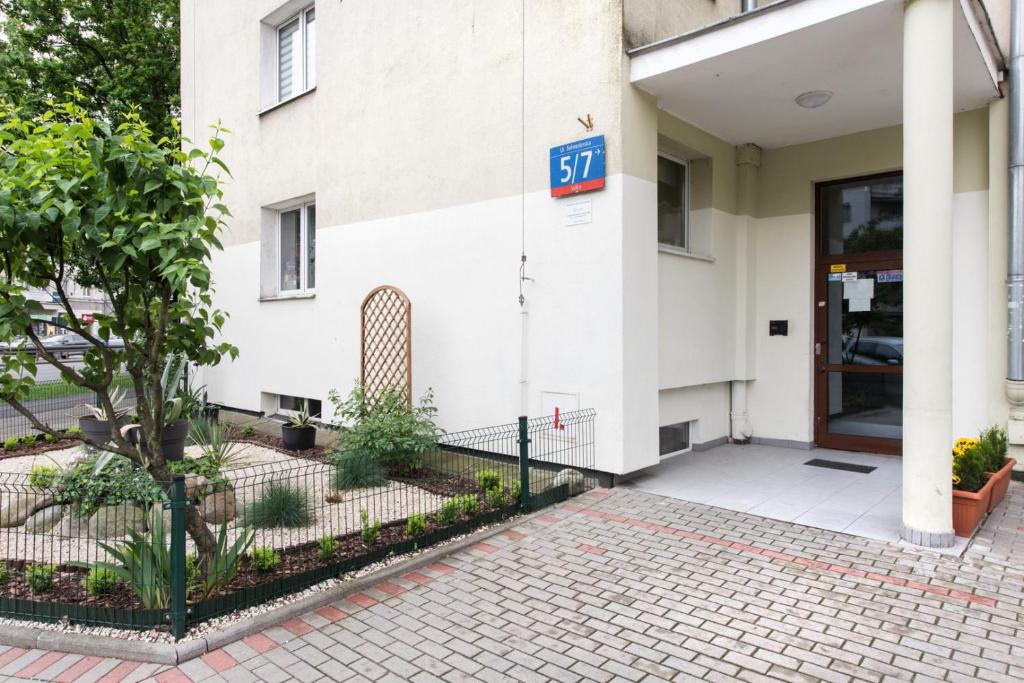 Exteriér alebo vchod do ubytovania SuperApart Belwederska A MiniStudio, Balcony, Kitchen, Pet-Friendly, TV & Wifi