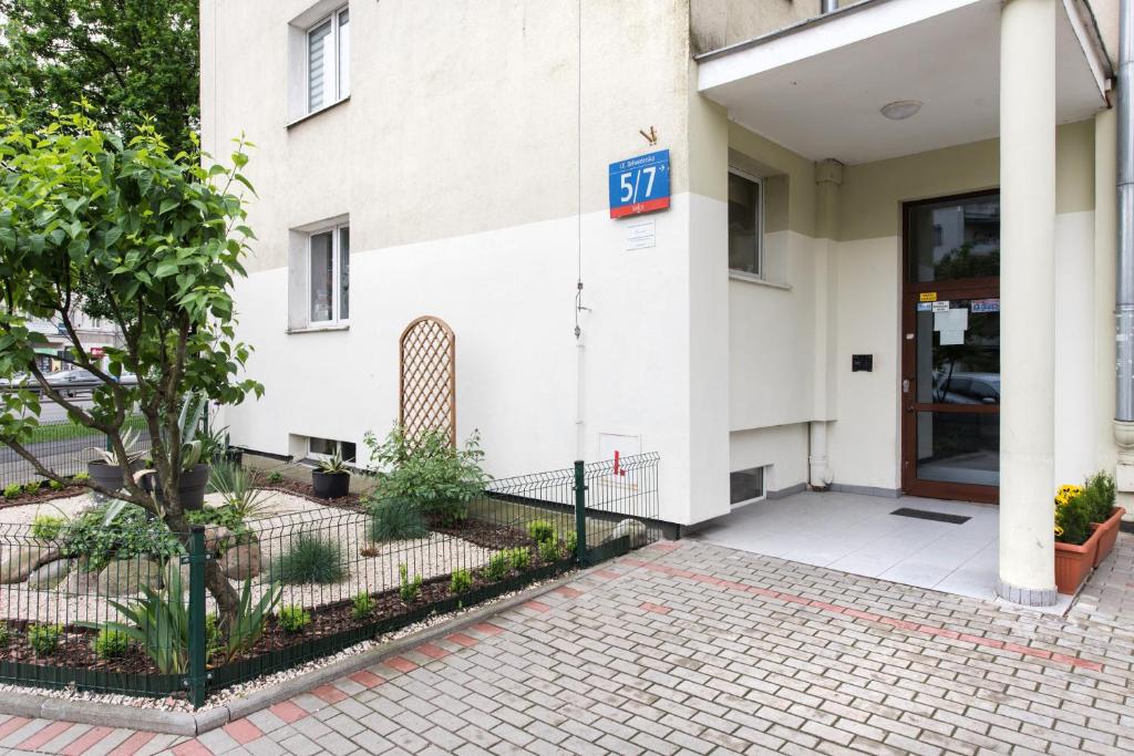 Exteriér alebo vchod do ubytovania SuperApart Belwederska A MiniStudio, Balcony, Kitchen, Pet-Friendly, TV & Wifi