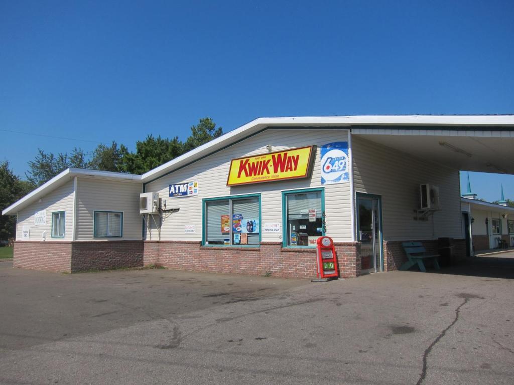 Fundy Spray Motel photo