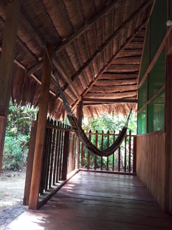 Omshanty Jungle Lodge - Bungalow Met Uitzicht Op De Tuin