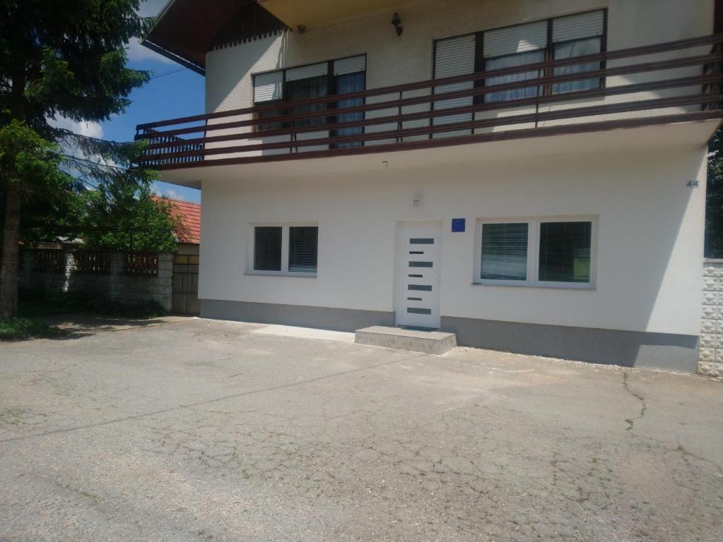 Budova, kde se apartmán nachází