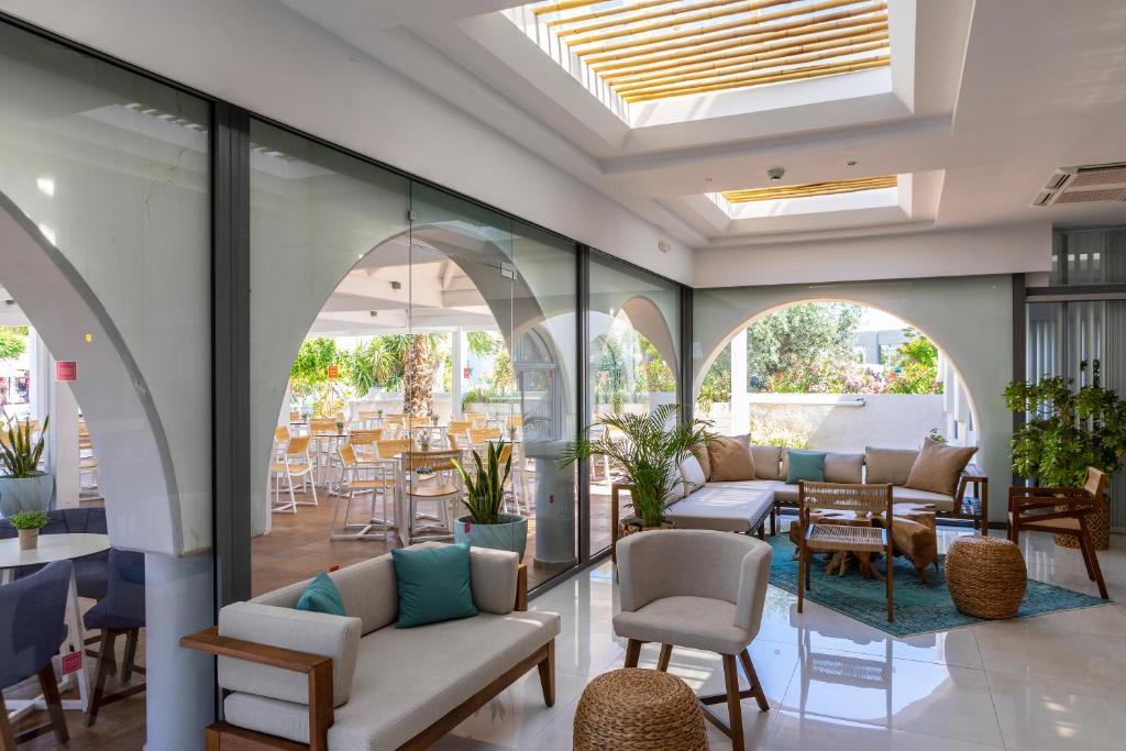 Posezení v ubytování Leonardo Kolymbia Resort Rhodes