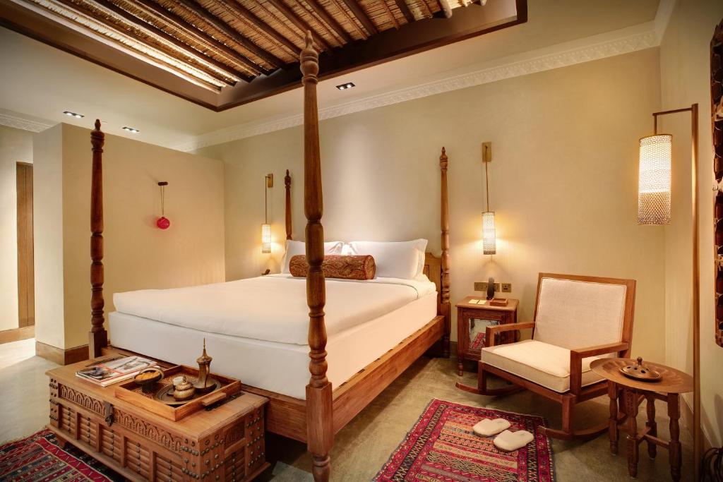 Letto o letti in una camera di The Chedi Al Bait, Sharjah