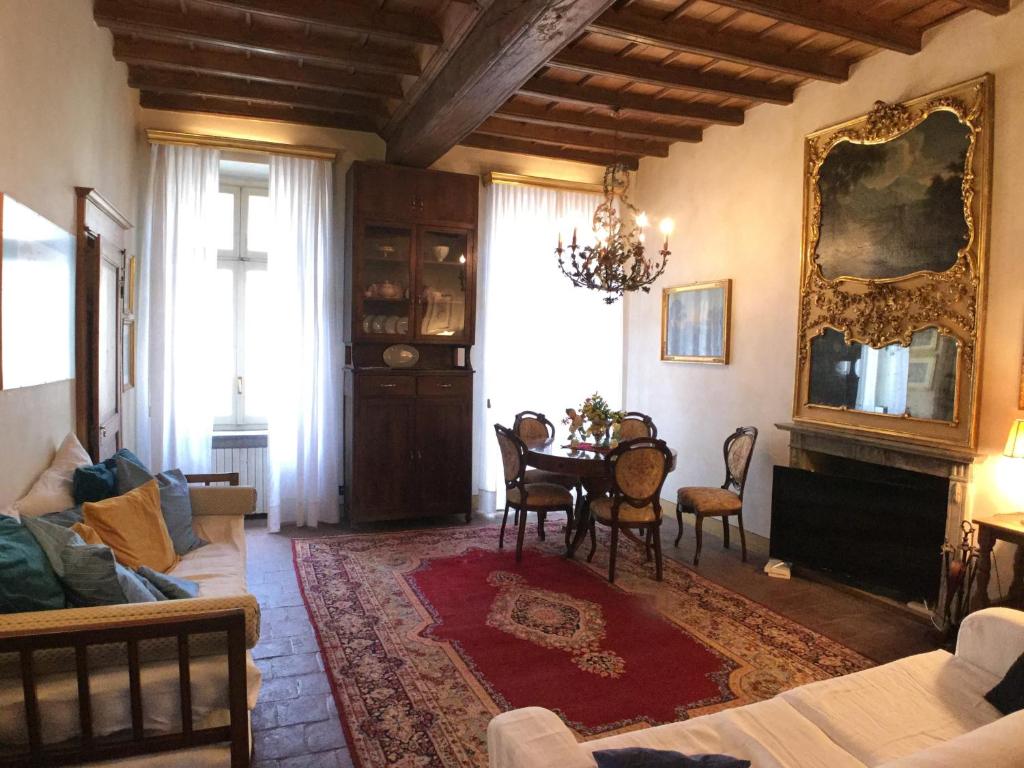 Posedenie v ubytovaní Garibaldi Suite