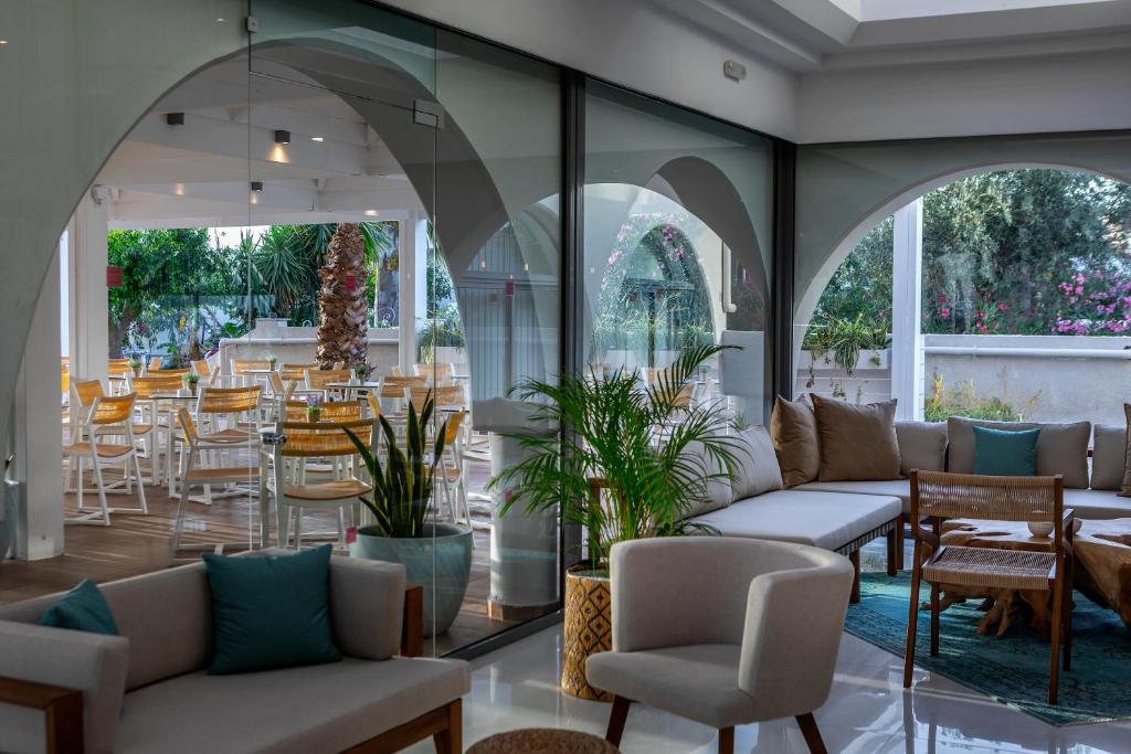 Posezení v ubytování Leonardo Kolymbia Resort Rhodes