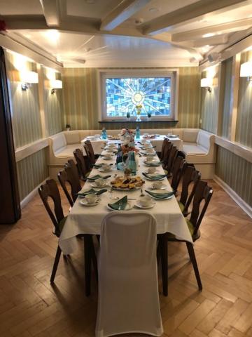Fotografie z fotogalerie ubytování Hotel zur goldenen Sonne v destinaci Usingen