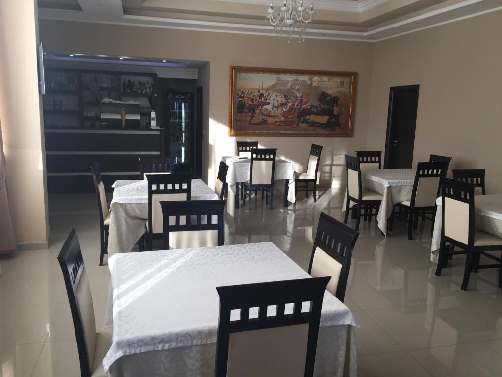 Restaurace v ubytování Haris Hotel