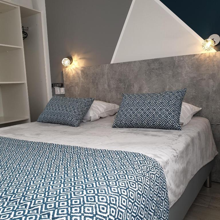 Chez les J-FOLAIS -Les Epesses - 3 kms Puy duFou - Two-Bedroom Suite