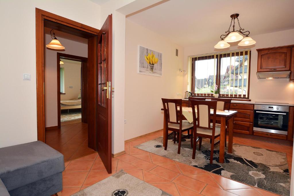 Kuchyňa alebo kuchynka v ubytovaní Apartament Kosista