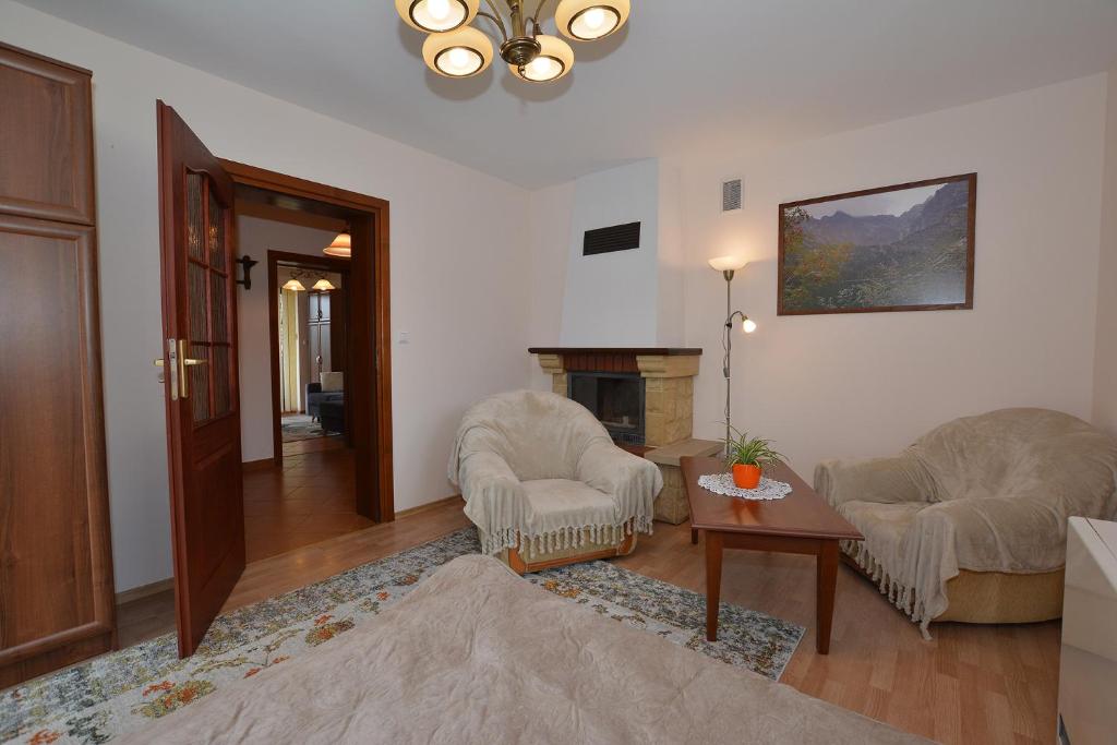 Posedenie v ubytovaní Apartament Kosista
