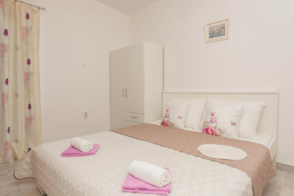 Gallery image of Apartmani Sol in Makarska