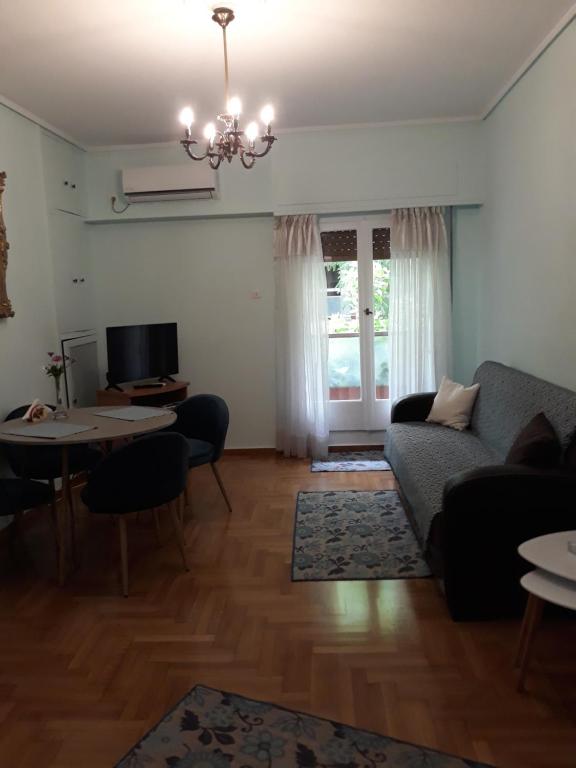 Posedenie v ubytovaní Koukaki apartment near Acropolis