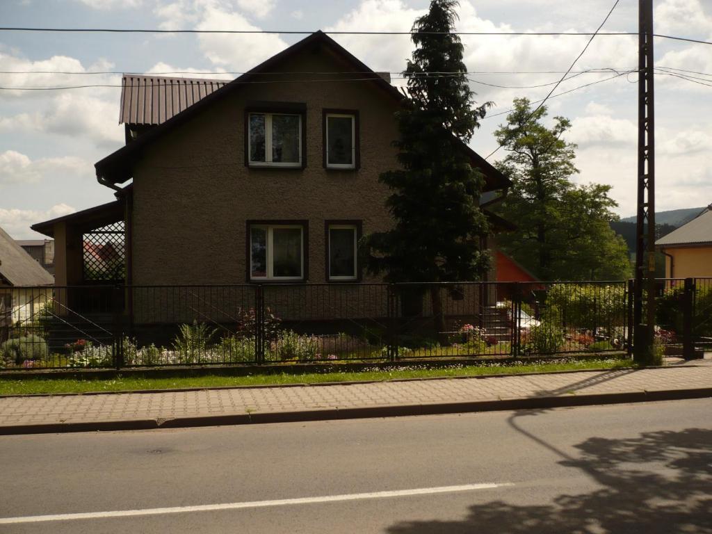 Budova, v ktorej sa chata v prírode nachádza