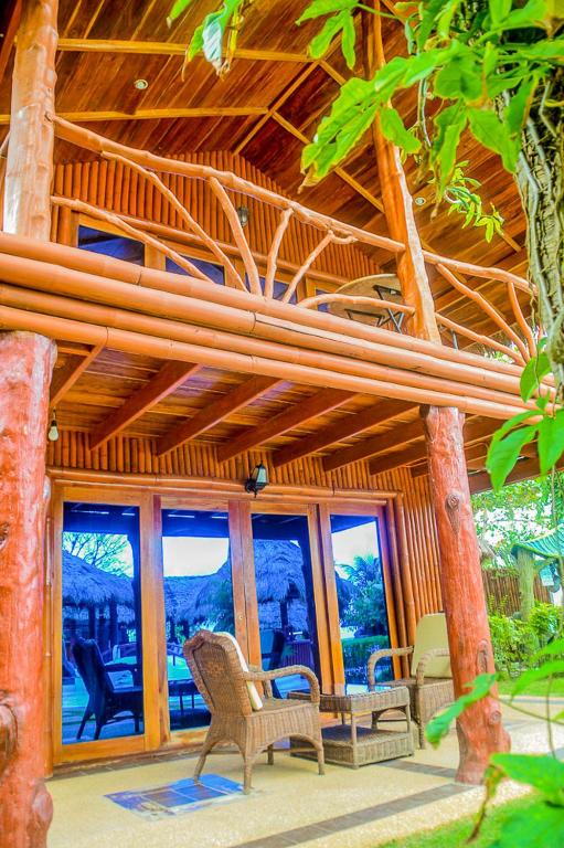 Zahrada ubytování Camaya-an Paradise Beach Resort