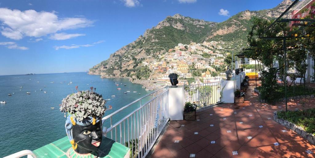 a view of the amalfi coast from a balcony at Hotel Marincanto in Positano