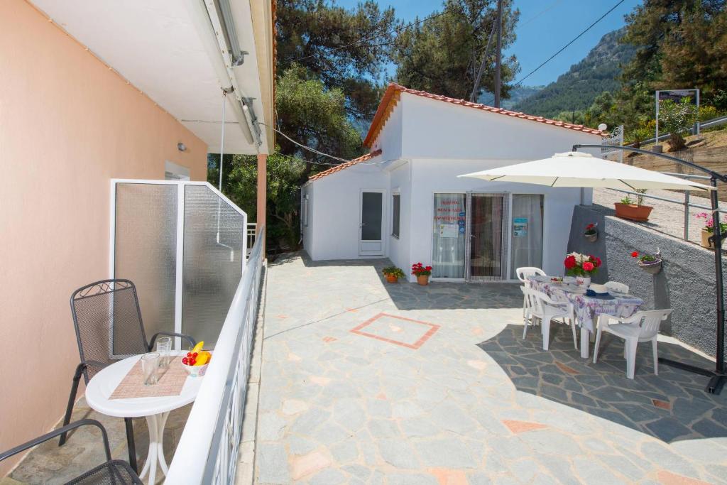 Balkón nebo terasa v ubytování Pension Giannis Αdults only