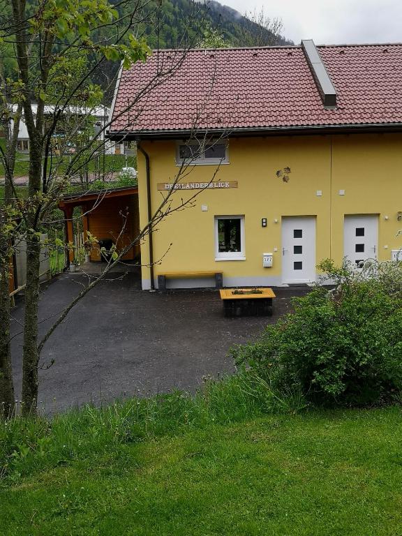 Budova, kde se prázdninový dům nachází