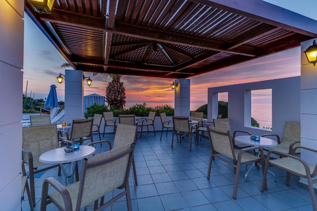 Balkón nebo terasa v ubytování Creta Royal - Adults Only