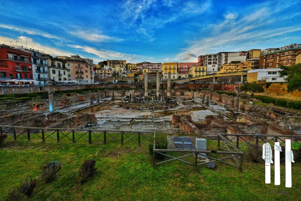 Fotografia z galérie ubytovania Tra le Colonne v destinácii Pozzuoli