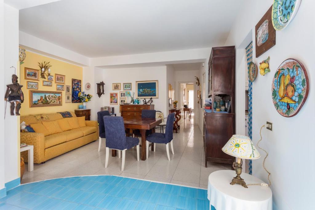 Posedenie v ubytovaní Splendida Casa A Taormina " Casa di Anna "