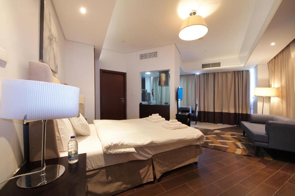 Signature Holiday Homes - Luxurious Studio Apartment Matrix Tower, Dubai – Updated 2022 Prices