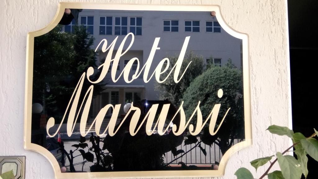 Certifikát, hodnocení, plakát nebo jiný dokument vystavený v ubytování Hotel Maroussi