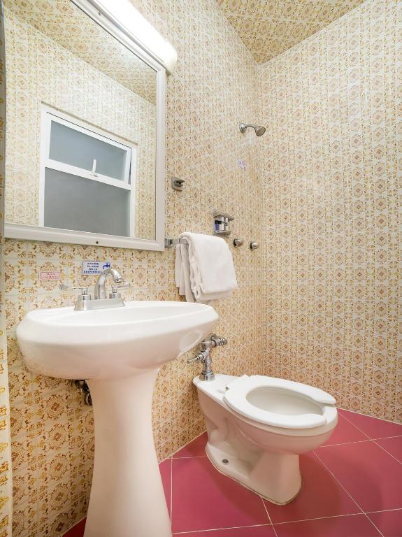 Koupelna v ubytování Hotel Monarca