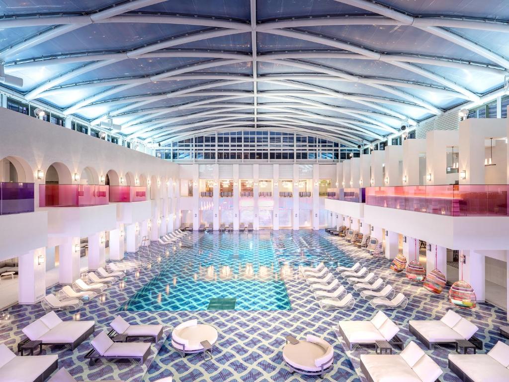 Bazén v ubytování Art Paradiso, Paradise City nebo v jeho okolí