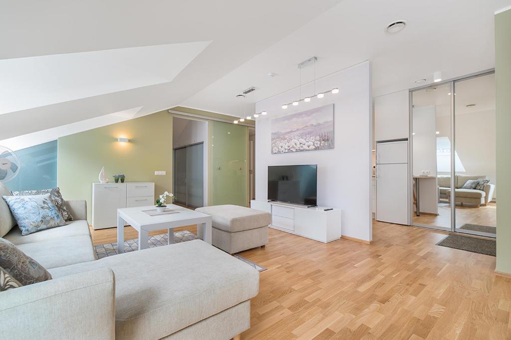 Rooftop Apartments - Two-Bedroom Apartment