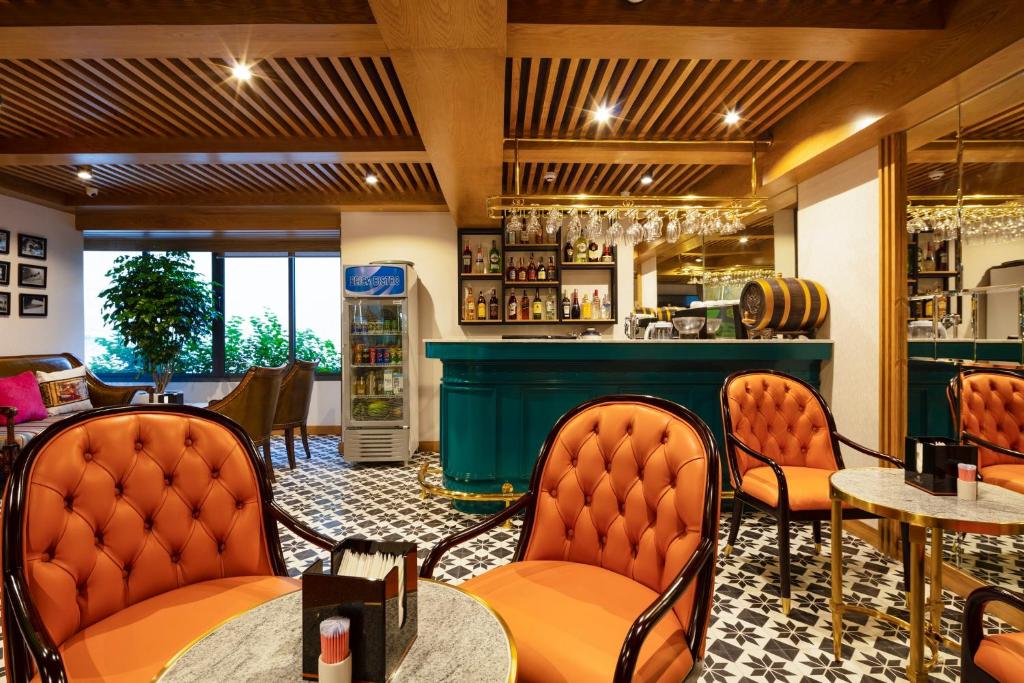Khu vực ghế ngồi tại Erica Nha Trang Hotel