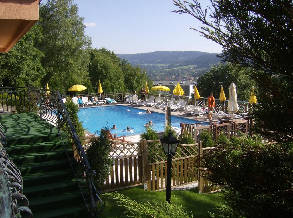 Bazén v ubytování Hotel New Wave nebo v jeho okolí