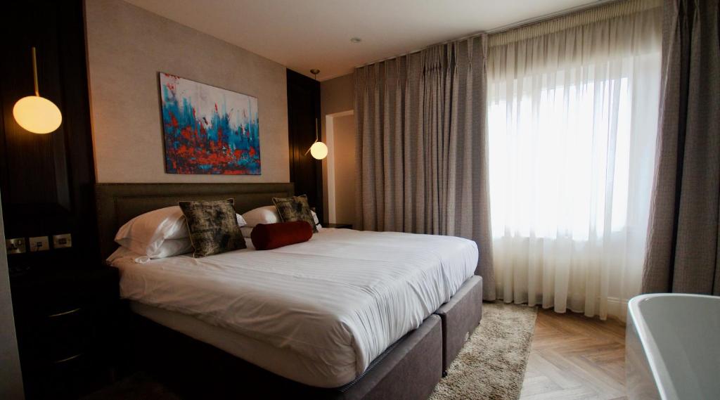 Balmoral Hotel, Belfast - Resim 17