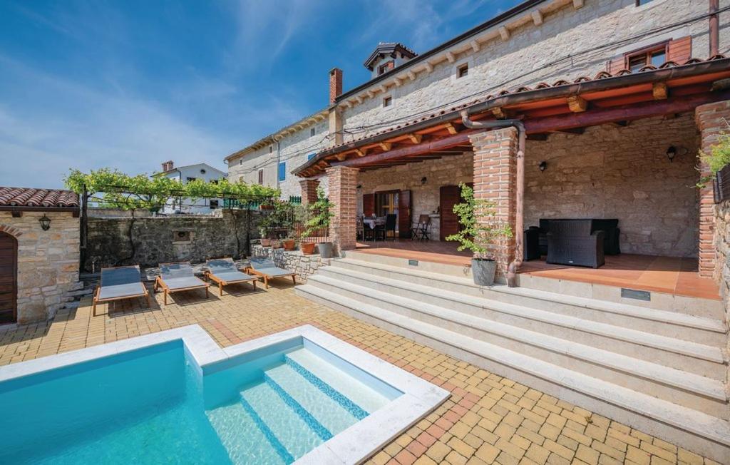 Bazén v ubytování Boutique Villa Veneranda nebo v jeho okolí