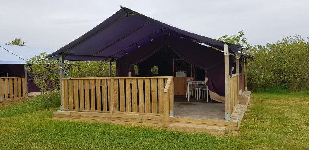 Camping Les Chagnelles - Bungalow 2 Chambres