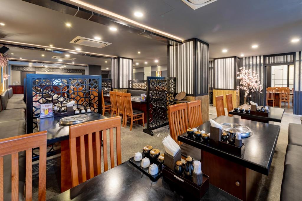 Restaurace v ubytování Grandvrio City Danang By Route Inn Group