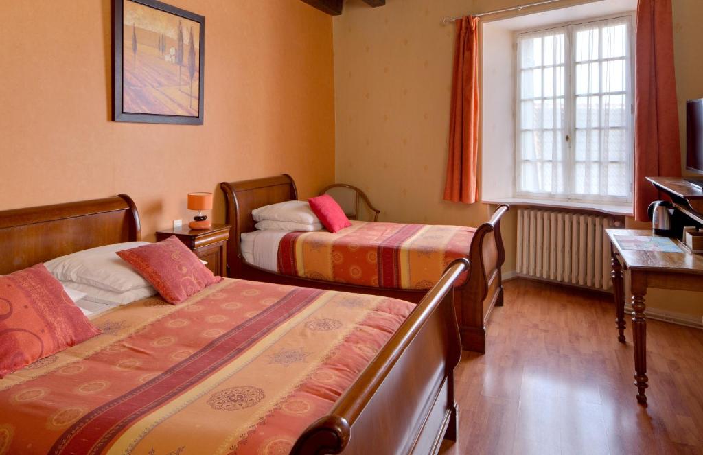 Hôtel de France - Triple Room