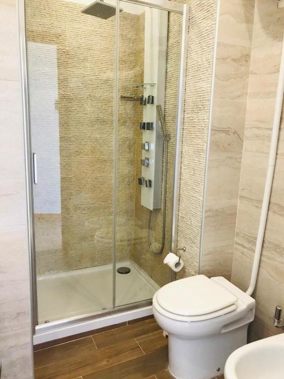 Koupelna v ubytování IG-Tysandros Hotel Apartments